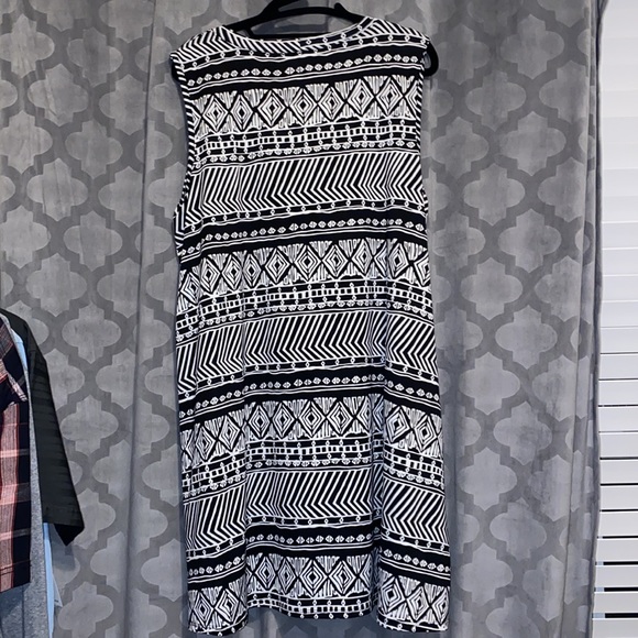 AB Studio Dress - Picture 3 of 4